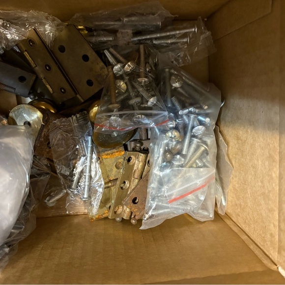 5pounds of hardware - Picture 3 of 3